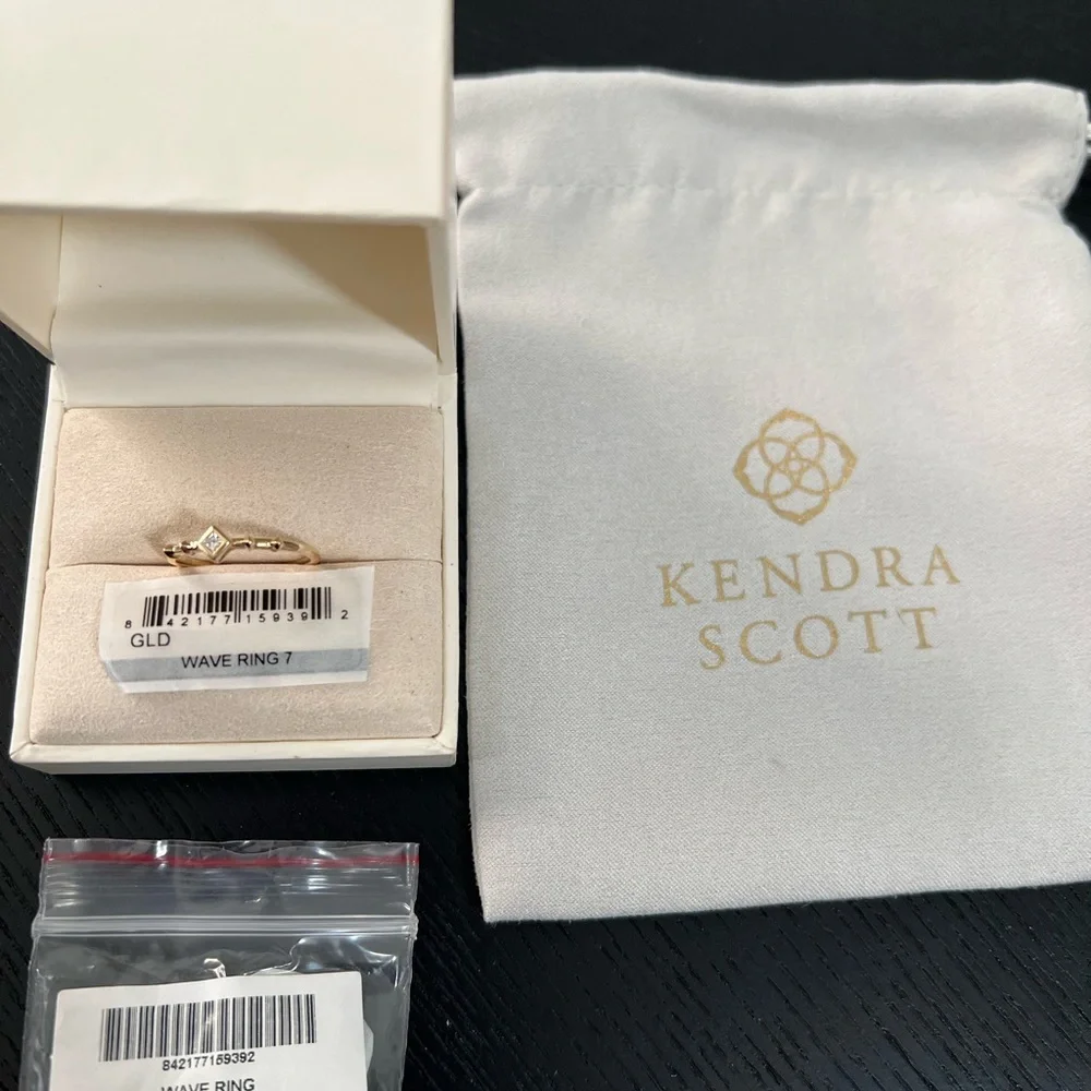 Kendra Scott 14k Yellow Gold Wave Ring.  White diamonds.  Size 7.  Hard to find. - Picture 6 of 9